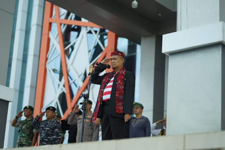 Staf Ahli Bupati Ketapang Jadi Inspektur Upacara Peringatan HUT ke-66 Pemprov Kalbar