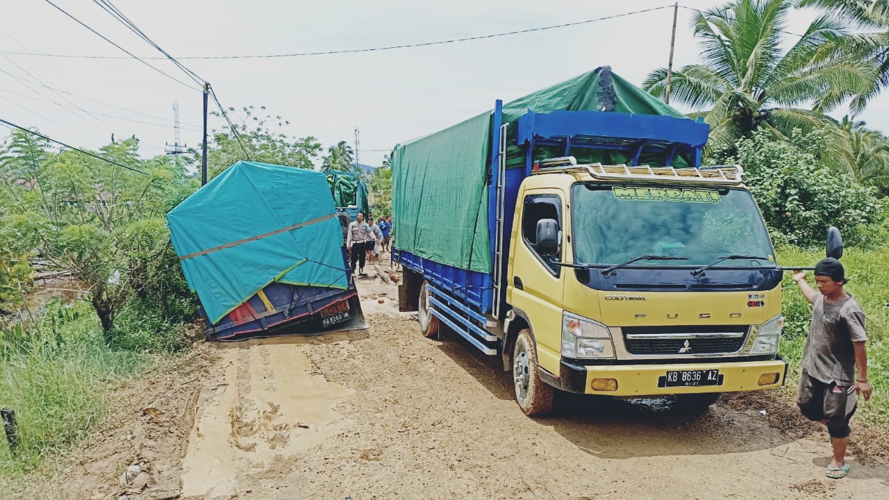 DPRD Kayong Utara Minta Dishub Provinsi Tutup Sementara Operasional Kendaraan Angkutan Barang