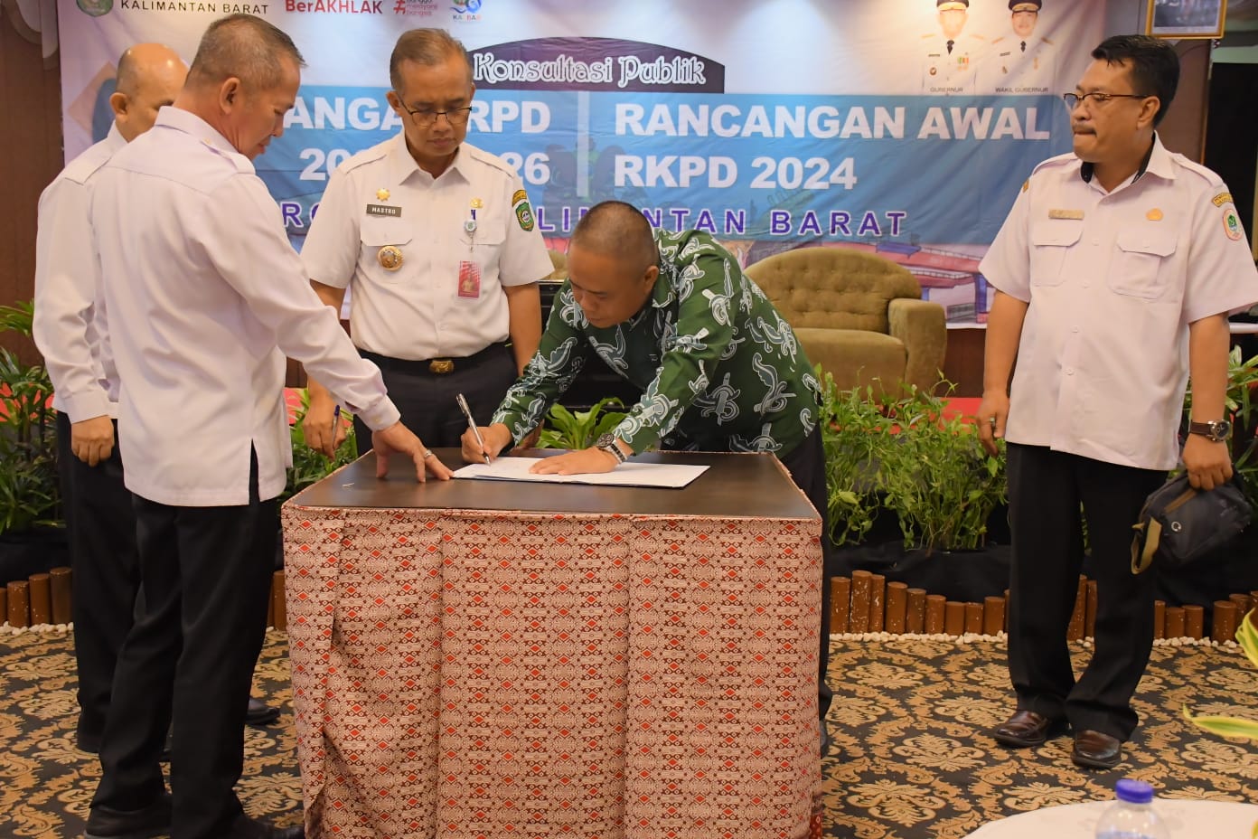 Wabup Effendi Harap RPD Kayong Utara Dilaksanakan Berkesinambungan dan Berkelanjutan