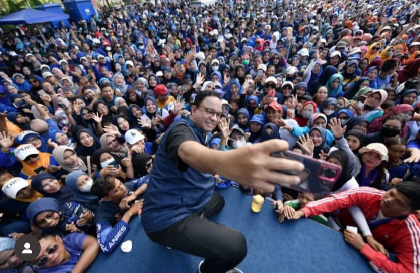 Tumpah Ruah, Puluhan Ribu Masyarakat Kalbar Antusias Ikuti Senam Sehat Perubahan dengan Anies Baswedan
