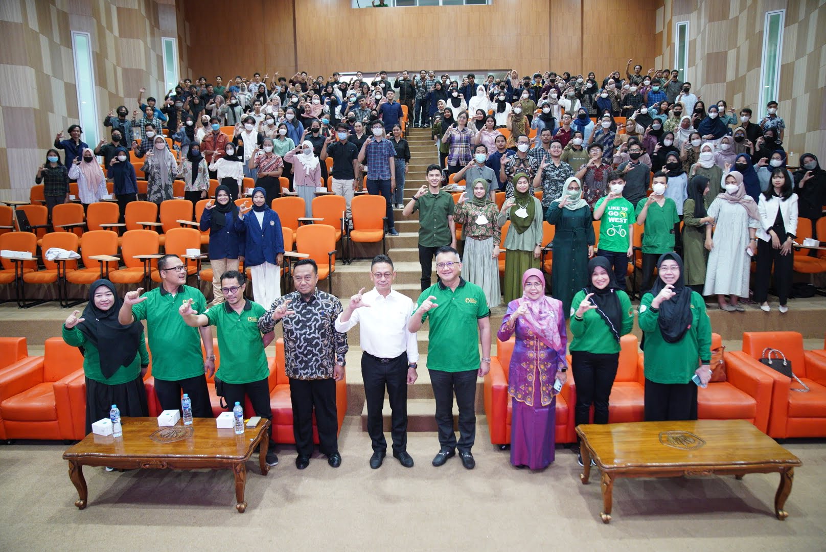 Edi Ajak Semua Pihak Bergandengan Lawan Kanker