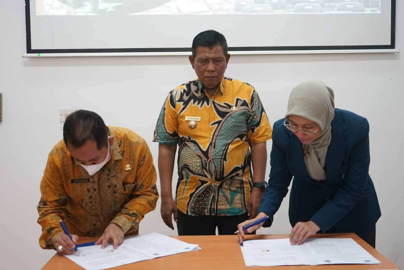 Kembangkan Pariwisata di Kepulauan Karimata, Pemkab Kayong Utara Teken MoU dengan ITB