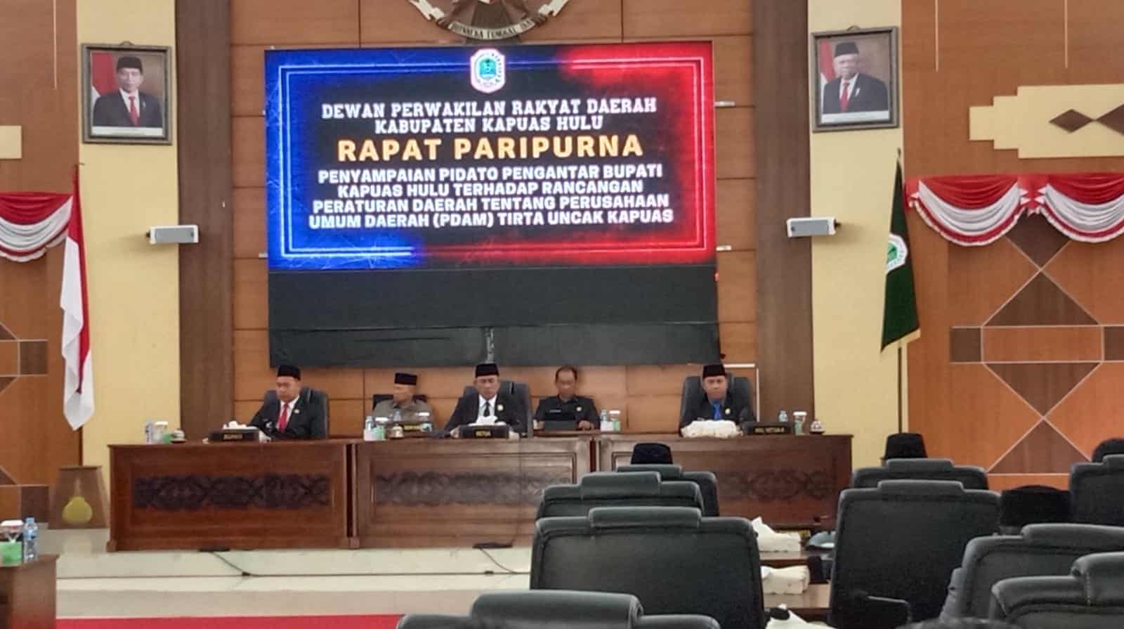 Sejumlah Fraksi di DPRD Kapuas Hulu Pertanyakan Berapa Laba PDAM Untuk PAD
