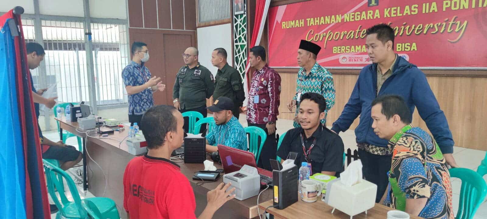 Lewat Program Jebol, Disdukcapil Pontianak Beri Layanan Jemput Bola di Rutan Kelas II A Pontianak