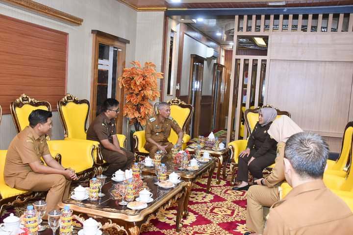 Bupati Martin Sambut Baik Silaturahmi Kepala Kejaksaan Negeri Ketapang