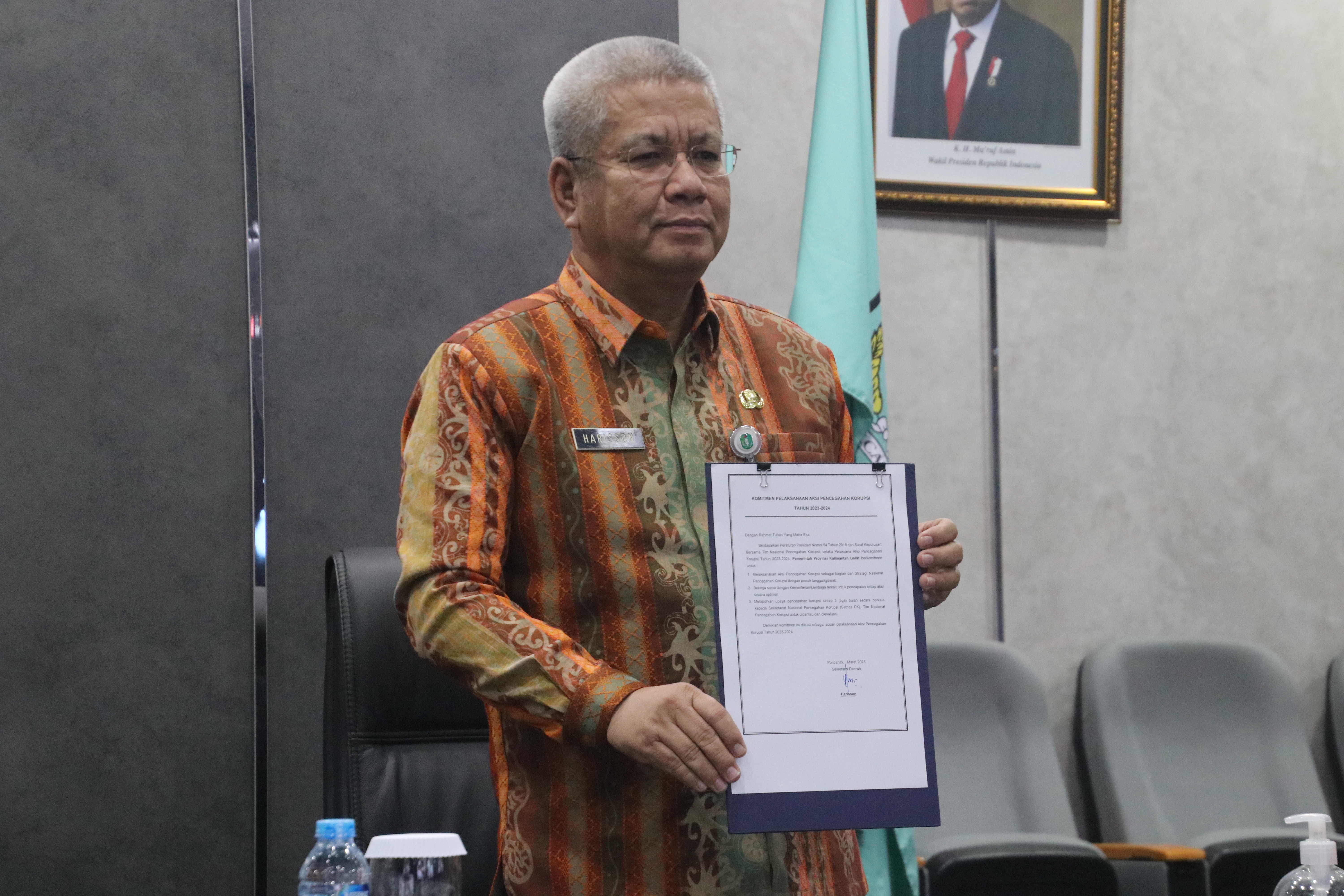 Sekda Kalbar Tandatangani Komitmen Aksi Pencegahan Korupsi