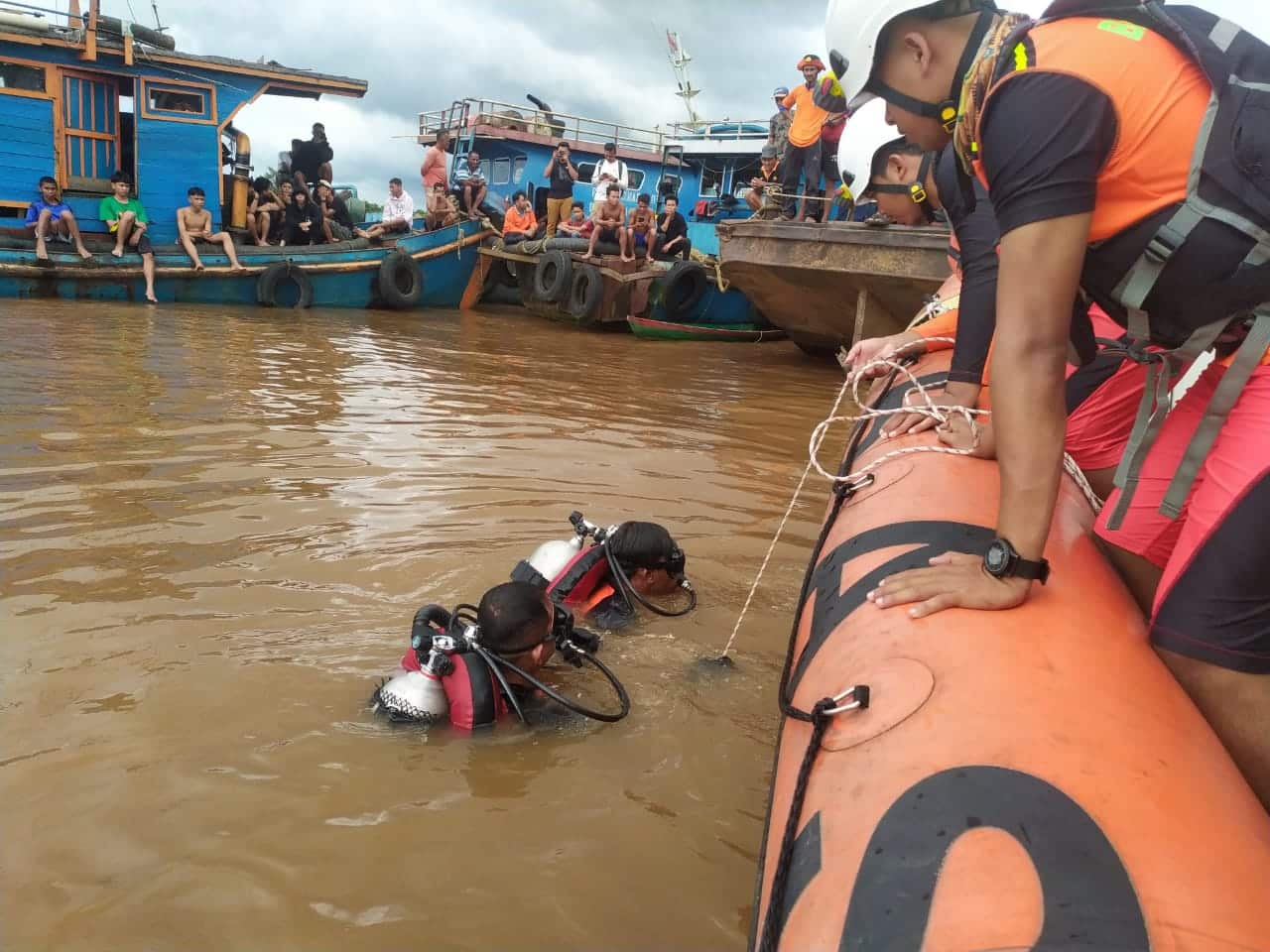 Hilang Tenggelam Selama 4 Jam, Pekerja Pangkalan Pasir Pontianak Timur Ditemukan