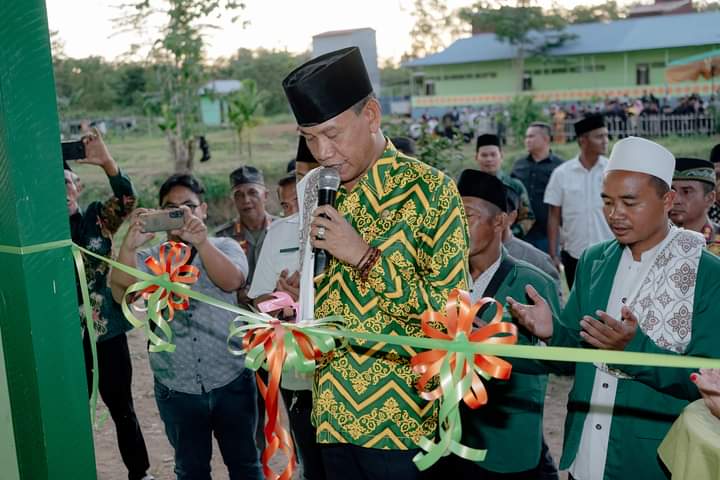 Wabup Farhan Resmikan Asrama Santri Putri Ponpes Al-Hidayah Sungai Kelik