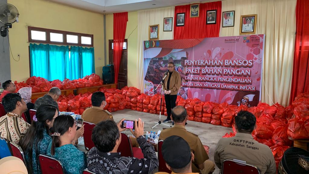 Bawa Misi Kendalikan Inflasi, Gubernur Kalbar Kunker ke Daerah Perbatasan RI - Malaysia