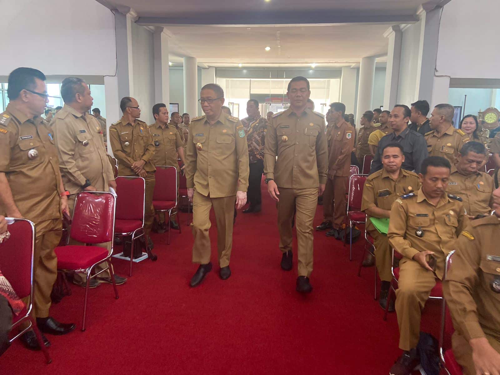 Hadir Memberi Bantuan, Bupati Kapuas Hulu Sampaikan Terima Kasih ke Gubernur Kalbar