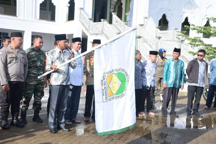 Wabup Lepas Pawai Ta'aruf Mobil Hias dan Odong-odong Sambut Bulan Suci Ramadhan 1444 H