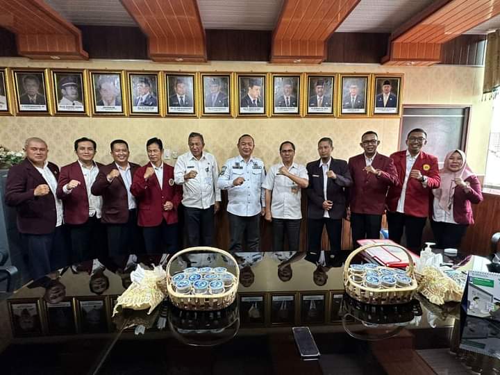 Sekda Ketapang Terima Audiensi DPD PPNI Ketapang Terkait Penyerahan Hibah Gedung PPNI