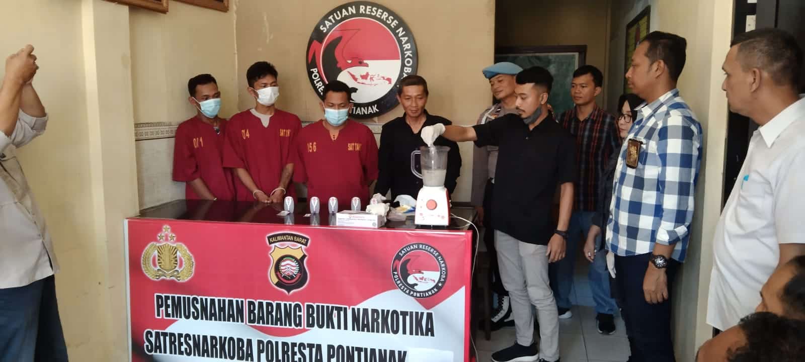 Satresnarkoba Polresta Pontianak Musnahkan Barang Bukti 303 Gram Sabu