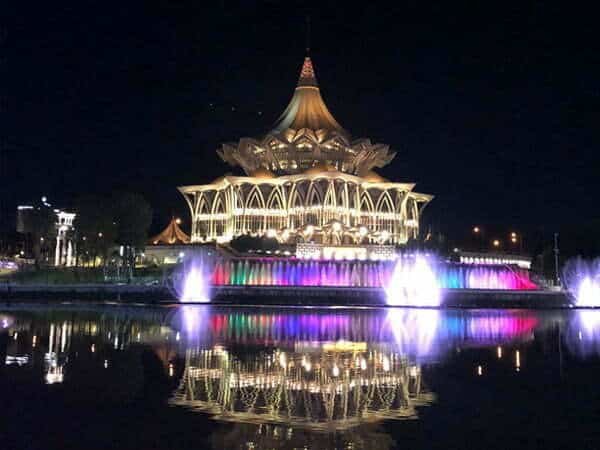 Mulai dari Keindahan Pantai Hingga Menapaki Hutan Primitif, Ini 5 Destinasi Wisata Sarawak yang Wajib Dikunjungi