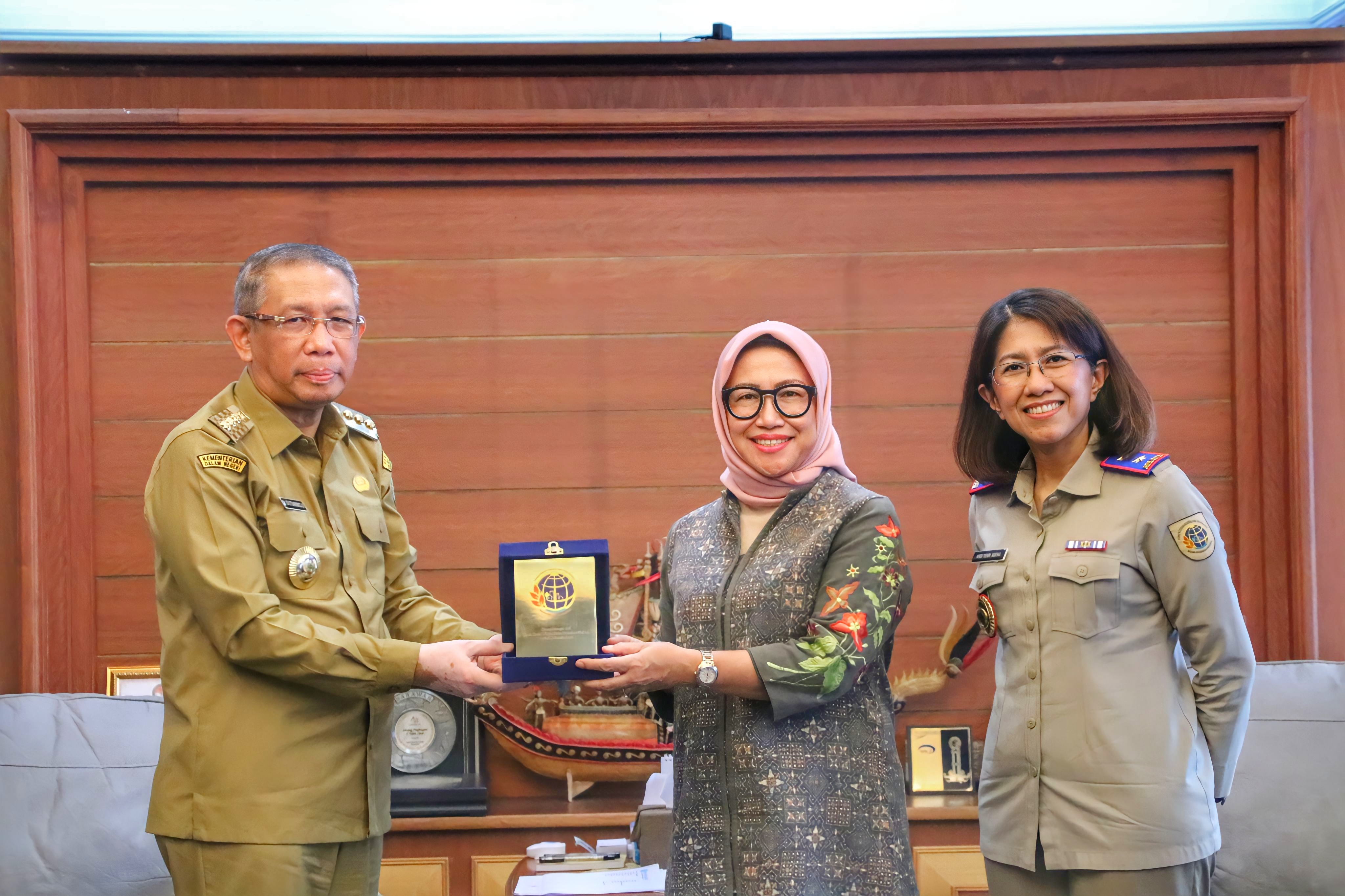 Gubernur Terima Kunjungan Perdana Kepala Kanwil ATR/BPN Kalbar yang Baru