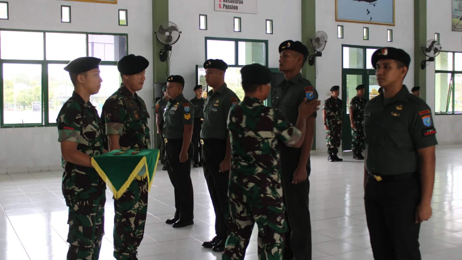 8 Prajurit Yonif RK 644 Walet Sakti Naik Pangkat 