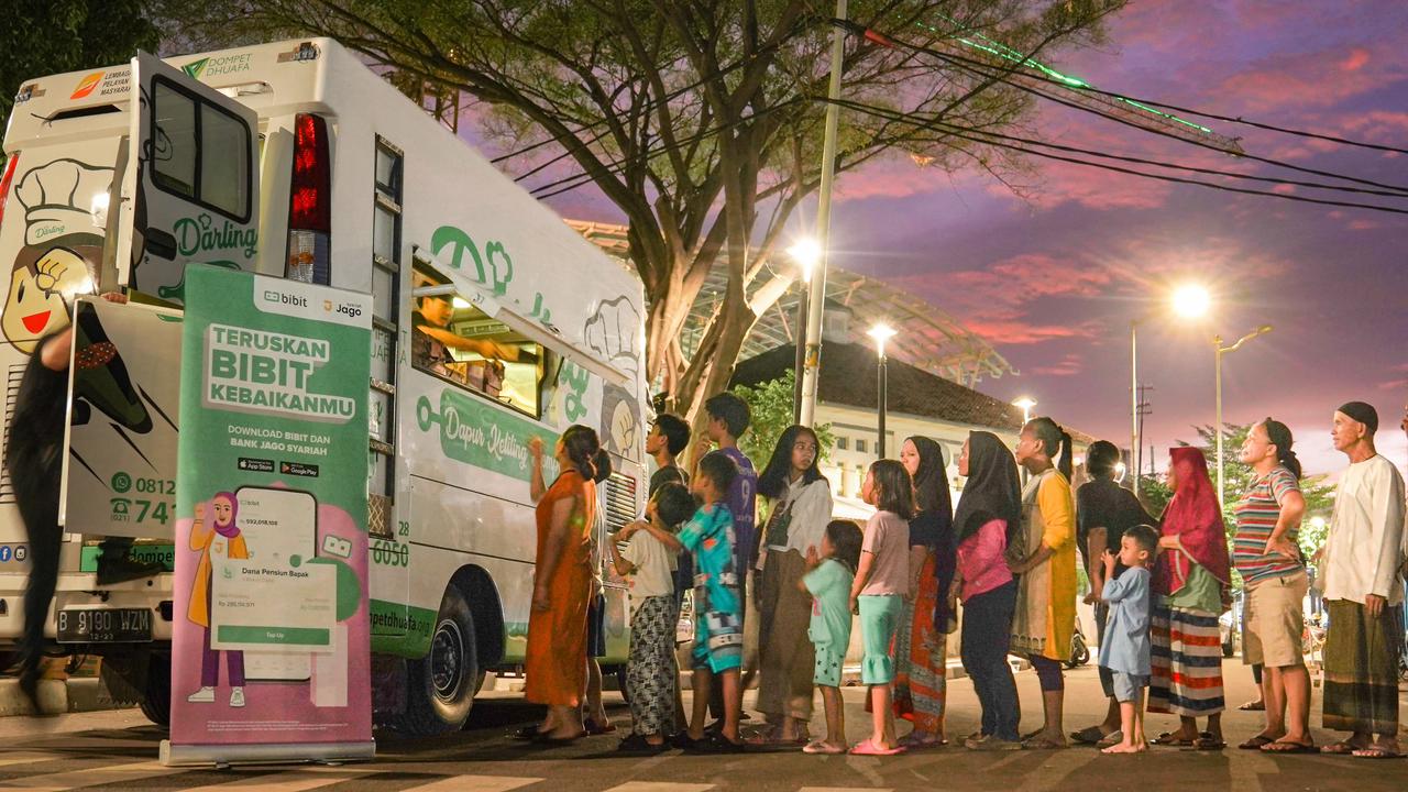 Berbagi dengan Masyarakat di 20 Kota, Bibit dan Jago Syariah Gaungkan Gerakan “Teruskan Bibit Kebaikanmu”
