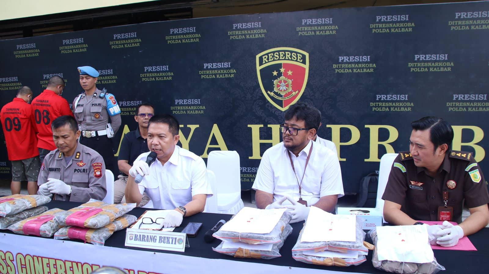 Polda Kalbar Musnahkan 9,152 Kg Ganja Asal Medan