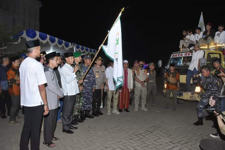 Wabup Ketapang Lepas Pawai Takbir Keliling Dalam Rangka Hari Raya Idul Fitri 1444 H