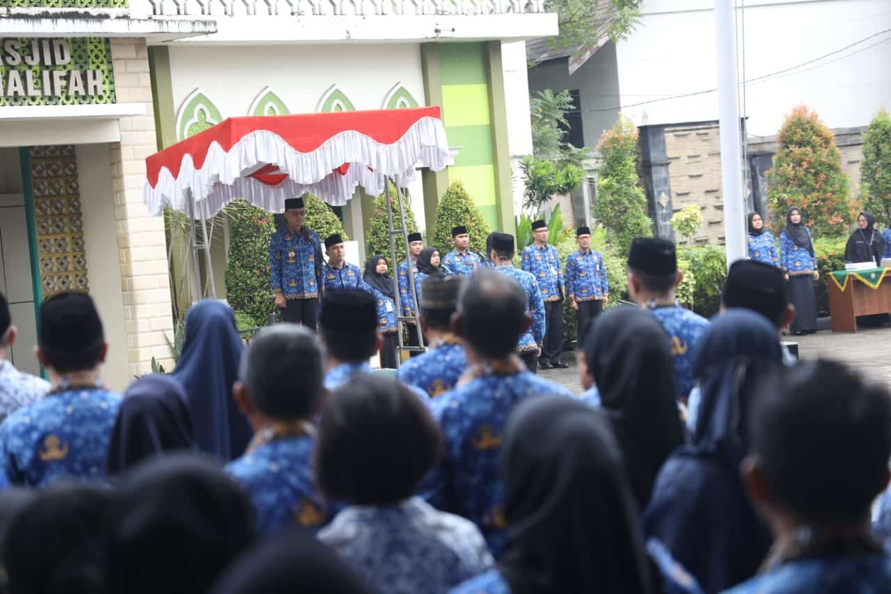 Apel Peringatan Hardiknas dan Hari Otonomi Daerah, Wali Kota Edi Minta OPD Prioritaskan Pembangunan Manusia