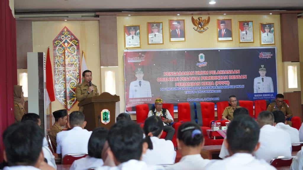 Bupati Fransiskus Buka Kegiatan Orientasi PPPK Menggunakan Sistem MOOC