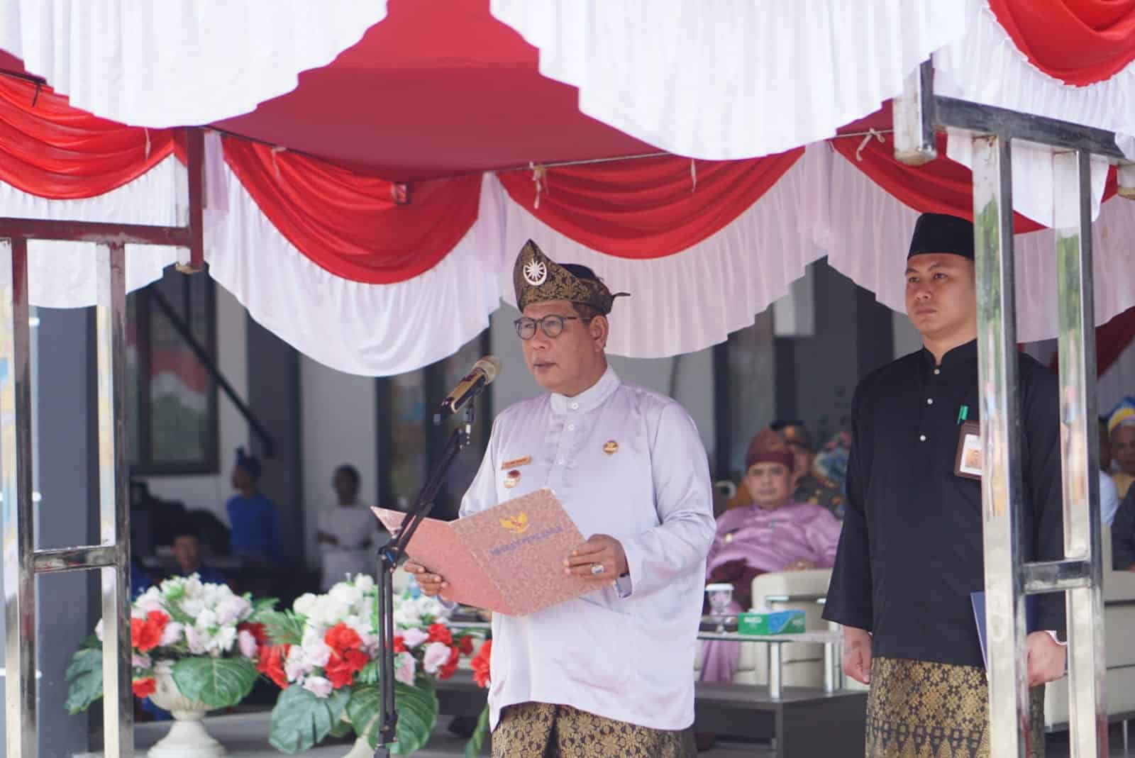 Pemkab Kayong Utara Gelar Upacara Hardiknas 2023, Bupati Citra: Bebas Berinovasi Melalui Platform Merdeka Belajar