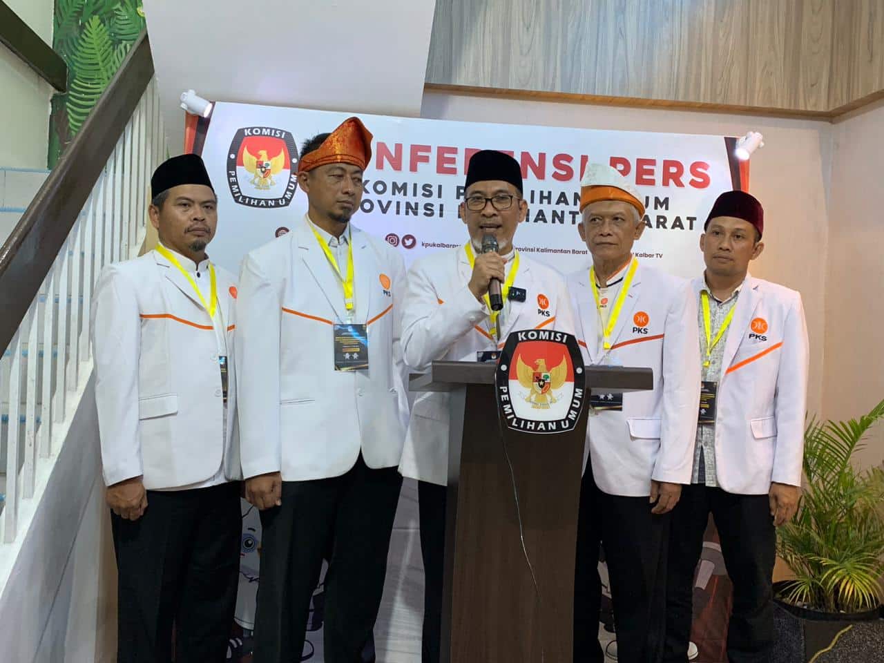 PKS Kalbar Daftarkan 65 Bacaleg, 26 Diantaranya Milenial