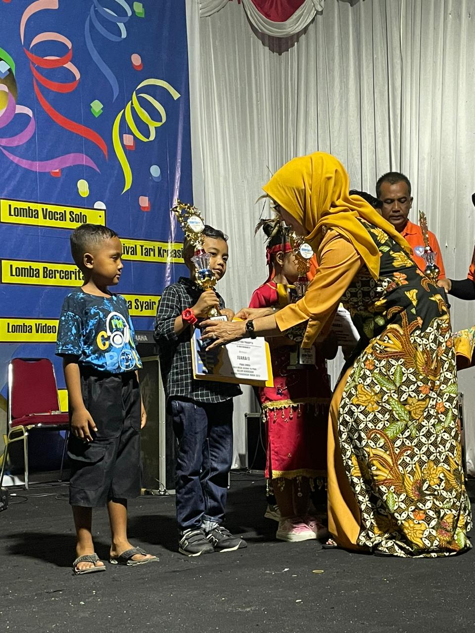 Sekda Hilaria Tutup Gebyar Pendidikan Tahun 2023