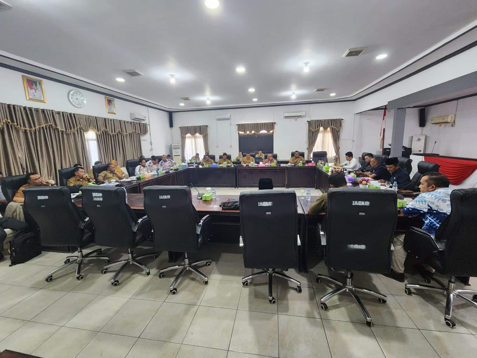 Wakil Ketua DPRD KKU Memanas, Lantaran Dermaga Teluk Melano Tak Kunjung Diperbaiki