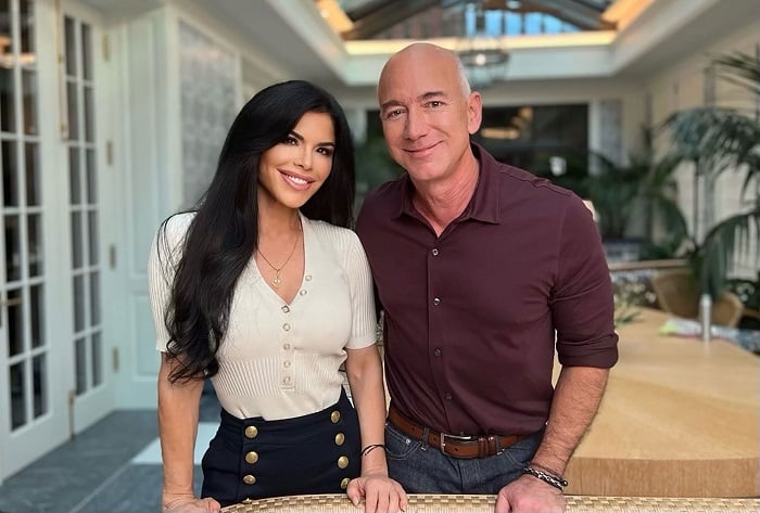 Lamaran di Kapal Pesiar, Jeff Bezos dan Lauren Sanchez Resmi Bertunangan