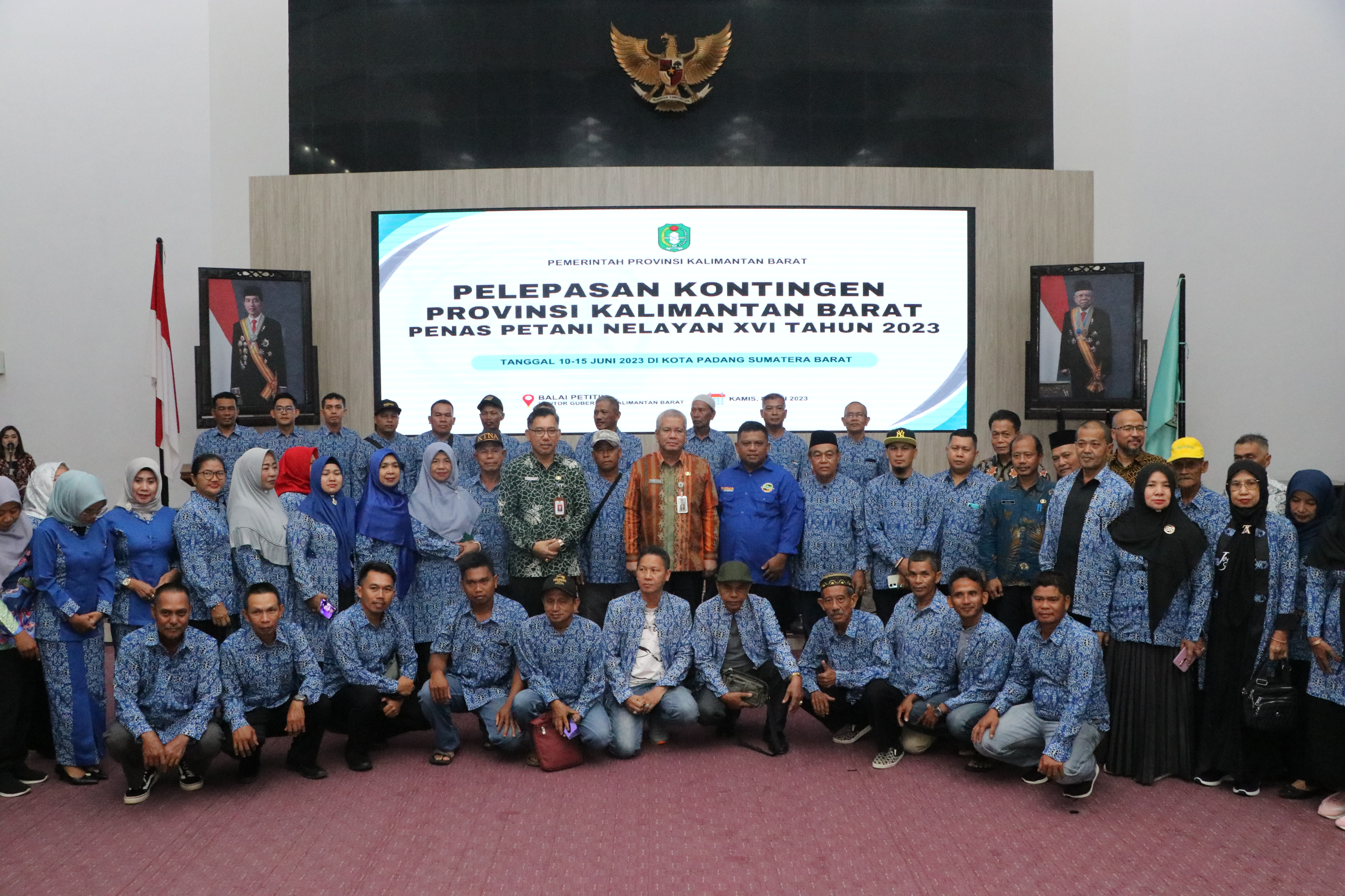 Sekda Kalbar Lepas Keberangkatan 211 Kontingen Penas Petani Nelayan ke Sumatera Barat