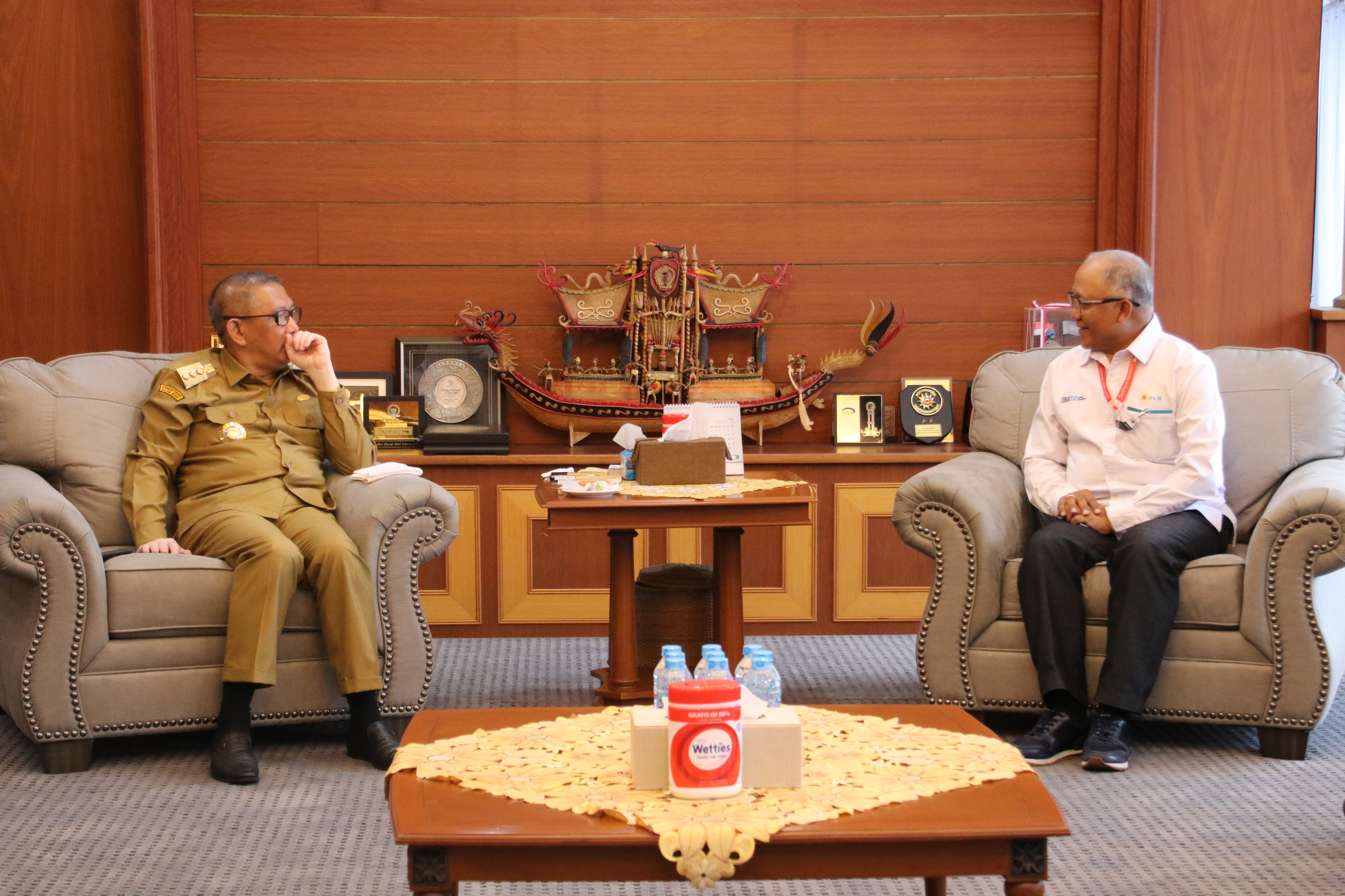 Gubernur Dorong PLN Berikan Pelayanan Kelistrikan Terbaik Bagi Masyarakat Kalbar