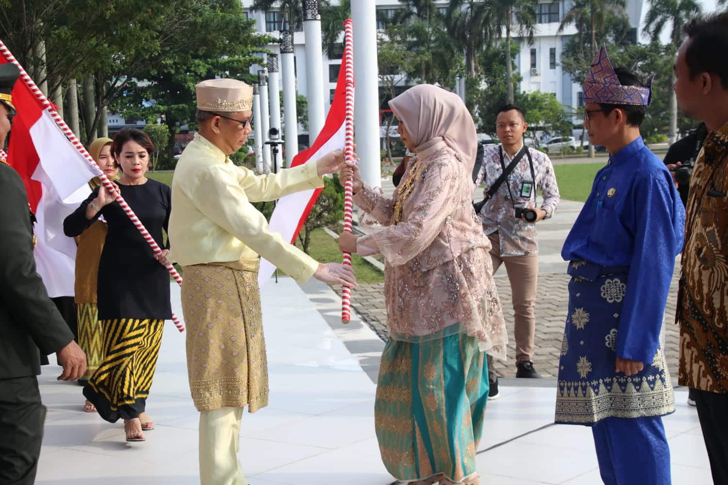 Hayati Sila Per Sila dari Pancasila