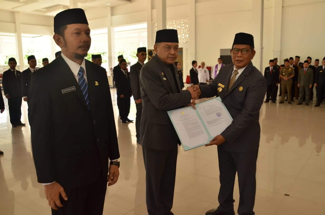 Bupati Citra Resmi Lantik Oma Zulfithansyah Sebagai Pj Sekda Kayong Utara