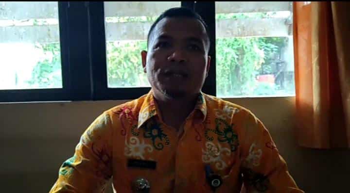 Camat Sandai Minta Truck Angkutan Babi Potong Dari Kalteng Cari Alternatif Jalur Lain