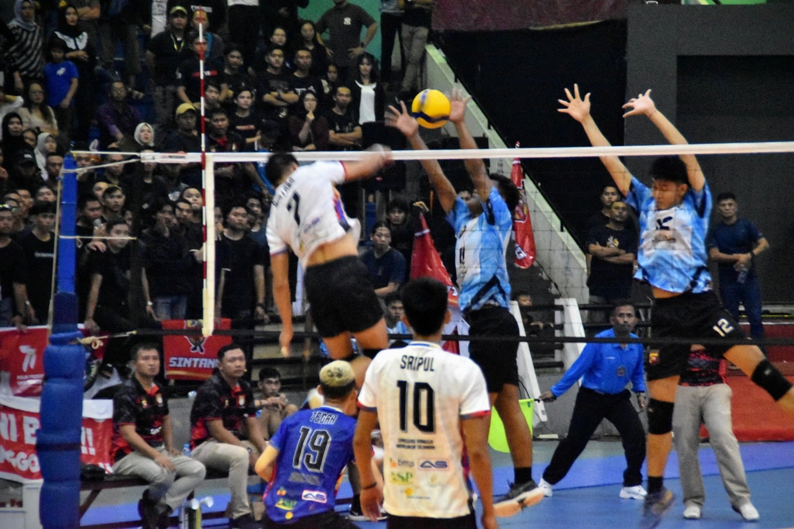 Gubernur Sutarmidji Apresiasi Kejuaraan Bola Voli Kapolda Kalbar Cup 2023