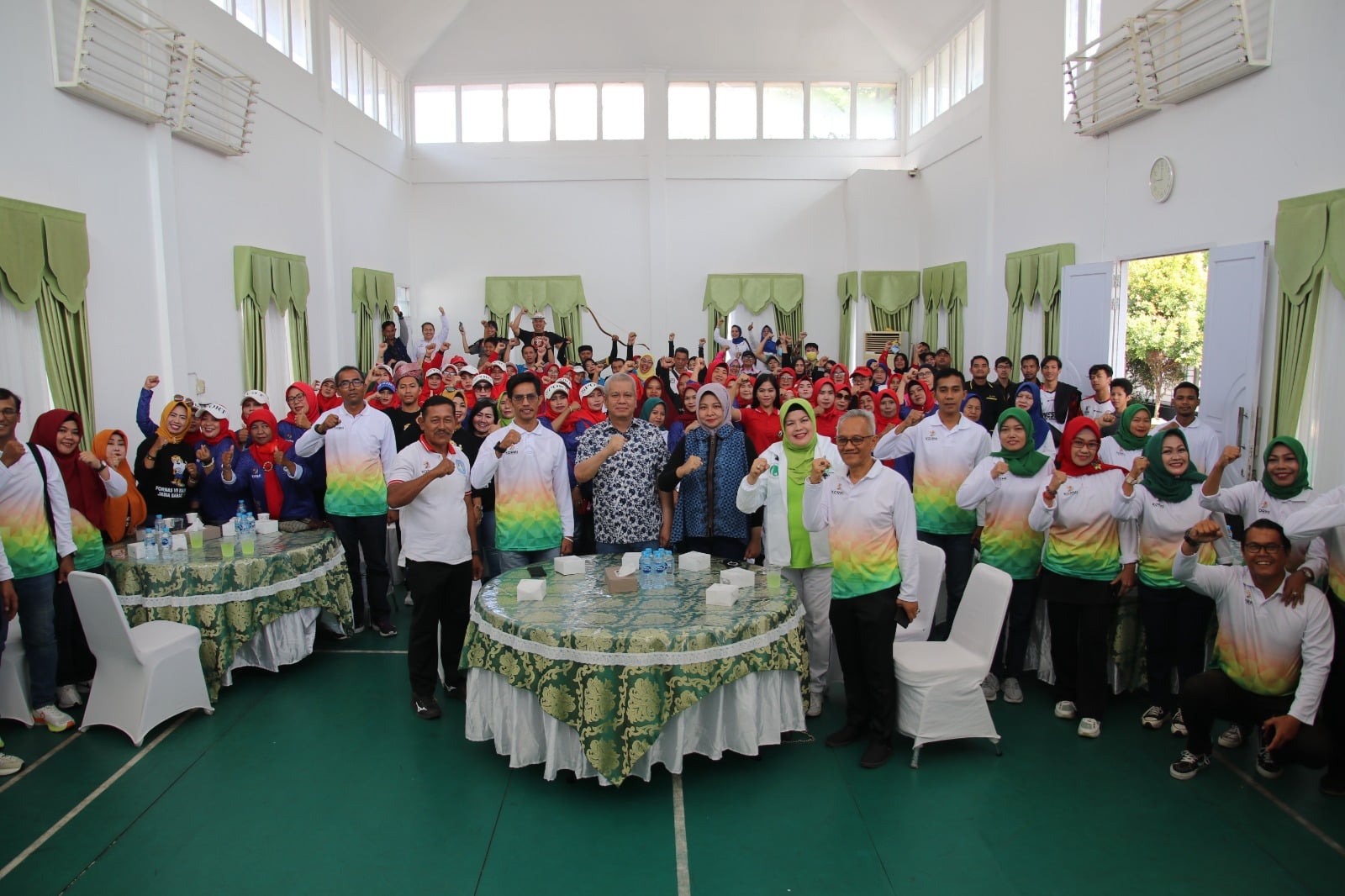 Harisson Lepas Kontingen Kormi Kalbar Ikuti Fornas ke-VII di Jabar