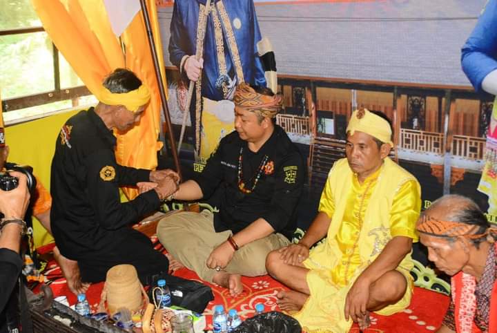 Hadiri Ritual Adat Meruba, Sekda Ketapang Jelaskan Sejarah Kerajaan Hulu Aik