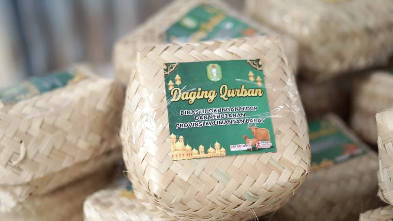 Kurban 4 Ekor Sapi, Kepala DLHK Kalbar: Tingkatkan Ketakwaan Sekaligus Perkuat Solidaritas