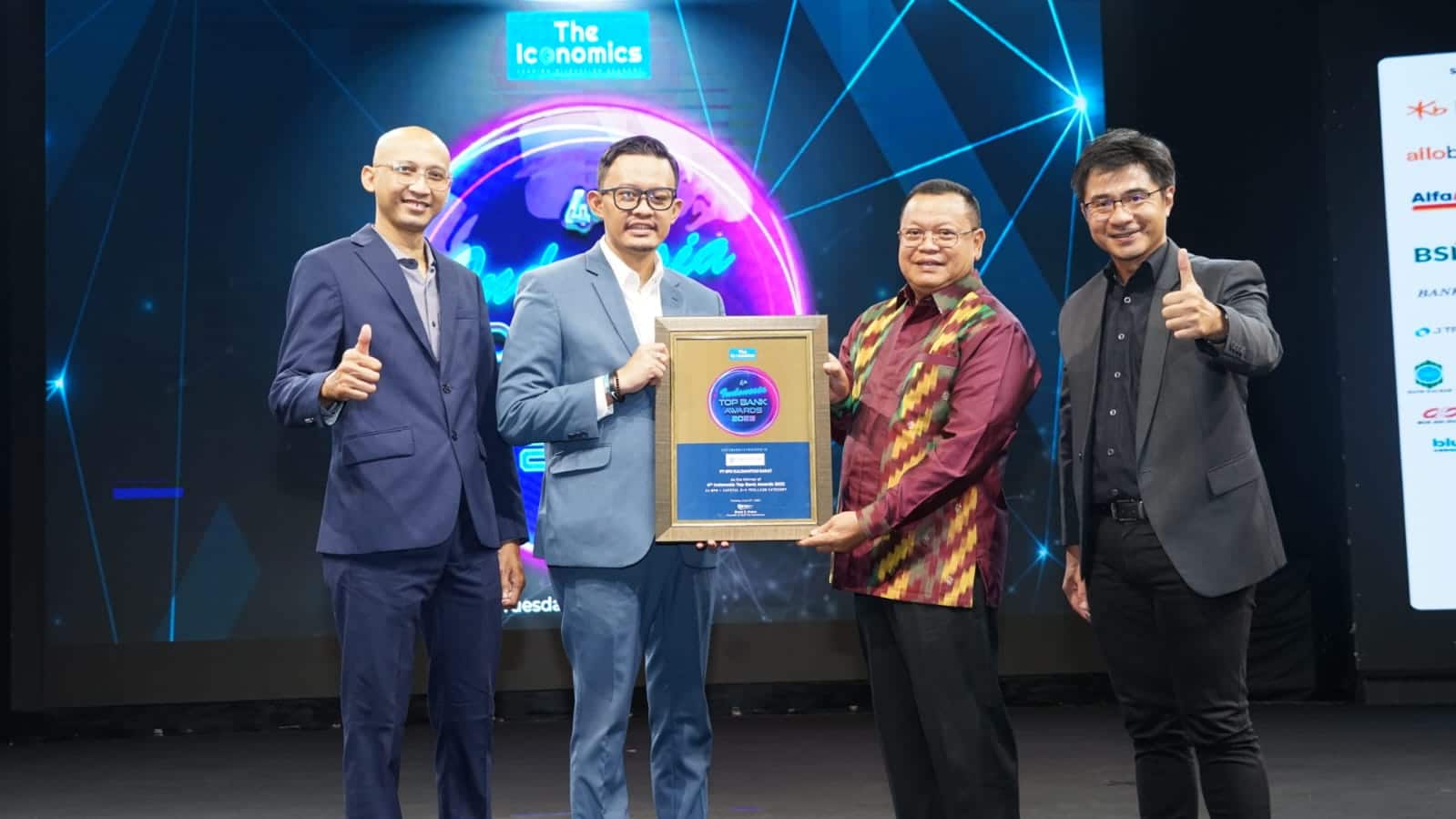 4th Indonesia Top Bank Award 2023 untuk Bank Kalbar