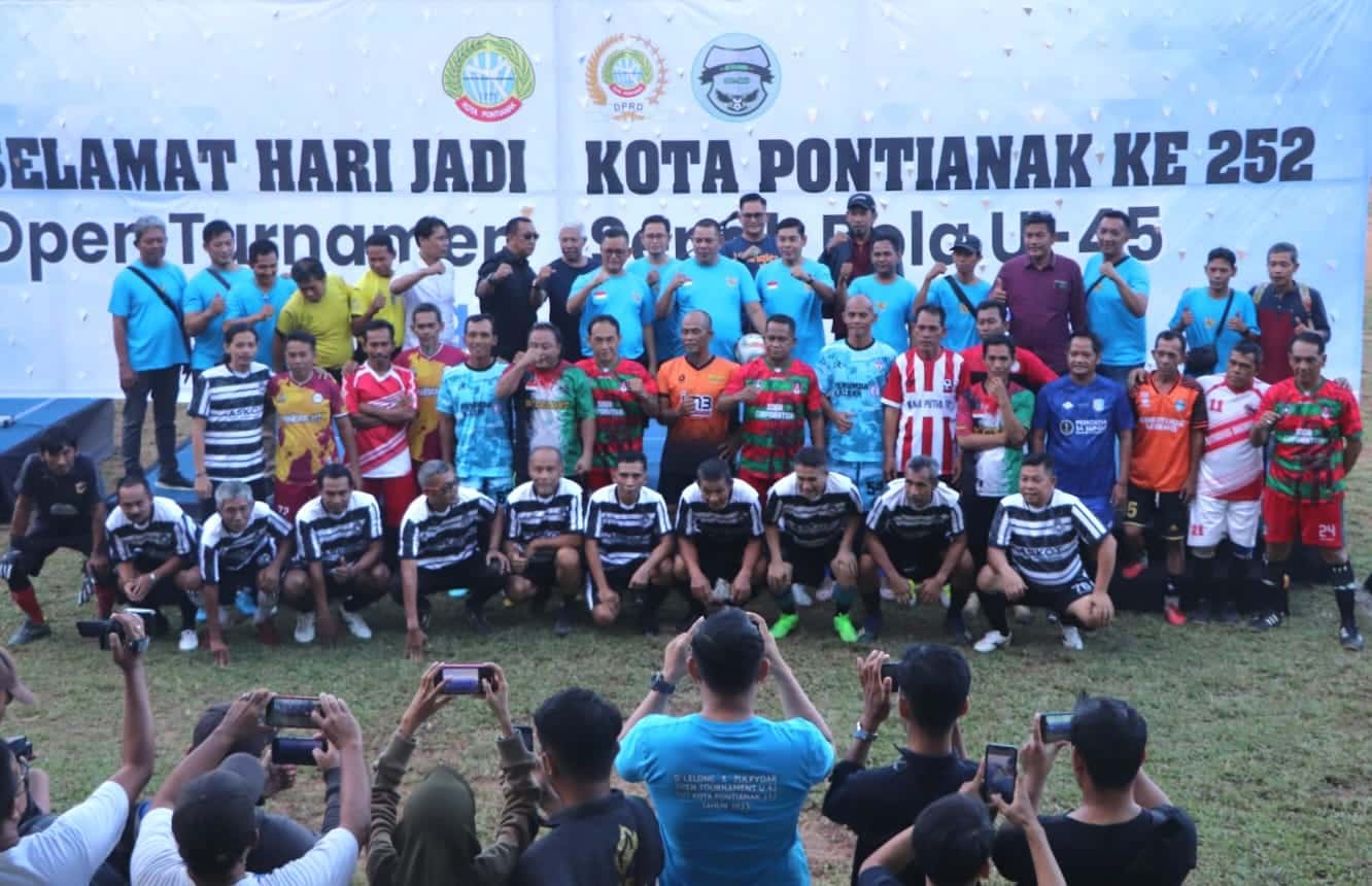 Zulfydar: Lomba Yel-yel Antar Suporter Semarakkan Turnamen Sepak Bola U 45 di Keboen Sajoek