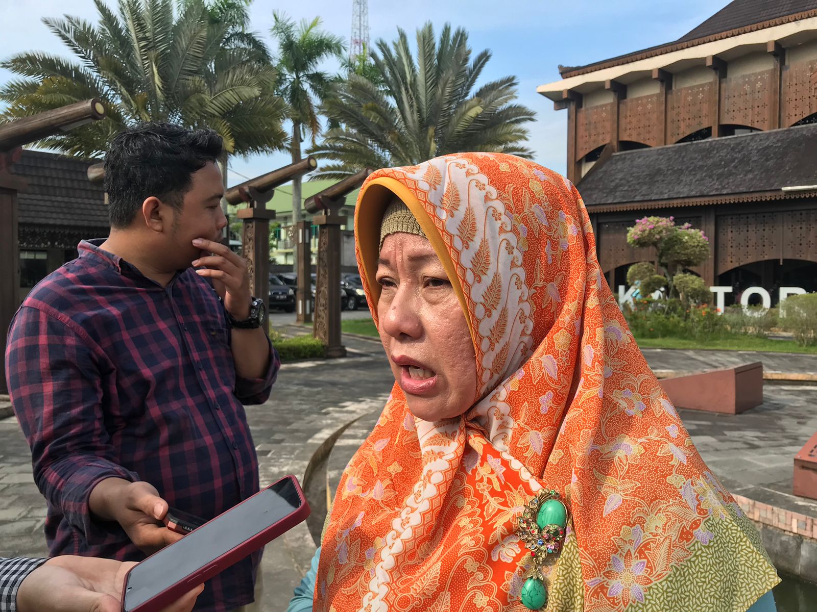 Catat! Dinas Pendidikan Pontianak Tegaskan Siswa Tak Wajib Beli Seragam di Sekolah