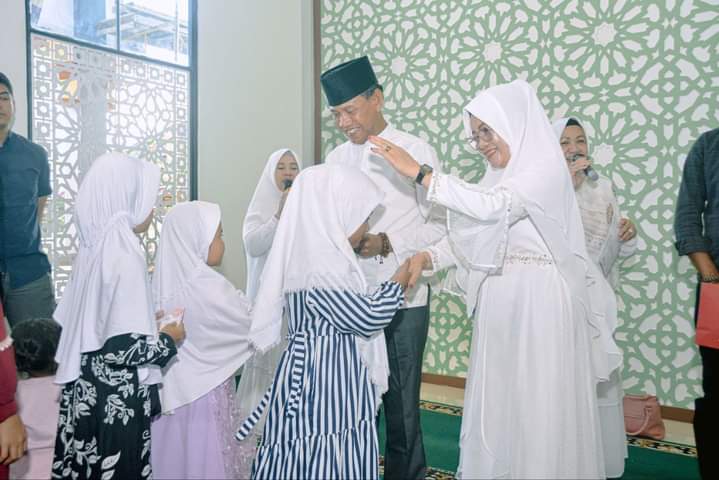 Wakil Bupati Ketapang Hadiri Dzikir dan Santunan Anak Yatim Majelis Takim Az Zikra