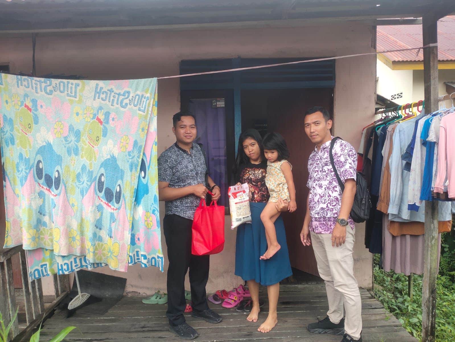 Sukseskan Program Zero Stunting, Ditreskrimsus Polda Kalbar Salurkan Makanan Berprotein di Pontianak dan Kubu Raya