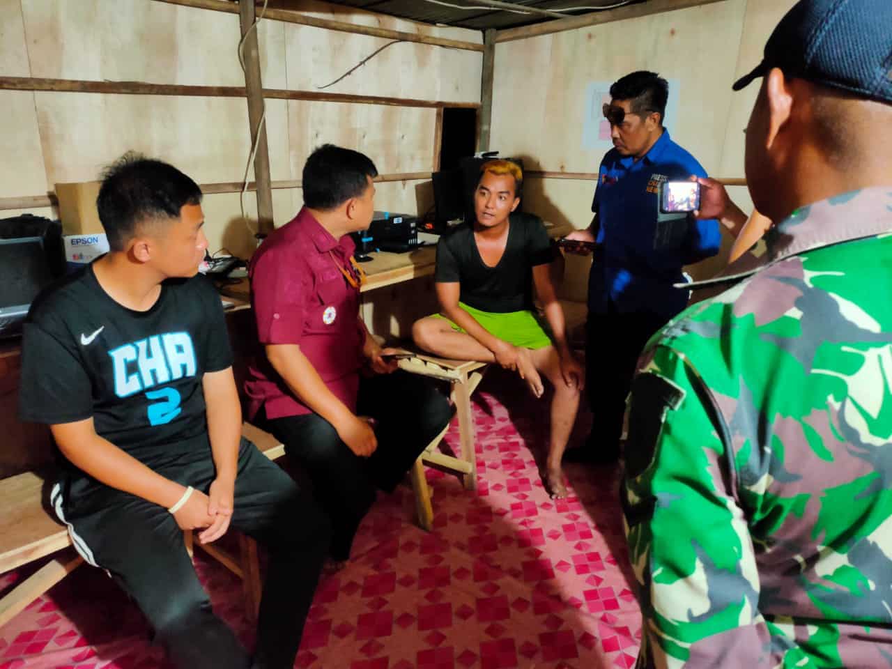 Imigrasi Ketapang Amankan 4 WNA Tanpa Dokumen di PT Pasifik Kontruksi Group Kendawangan