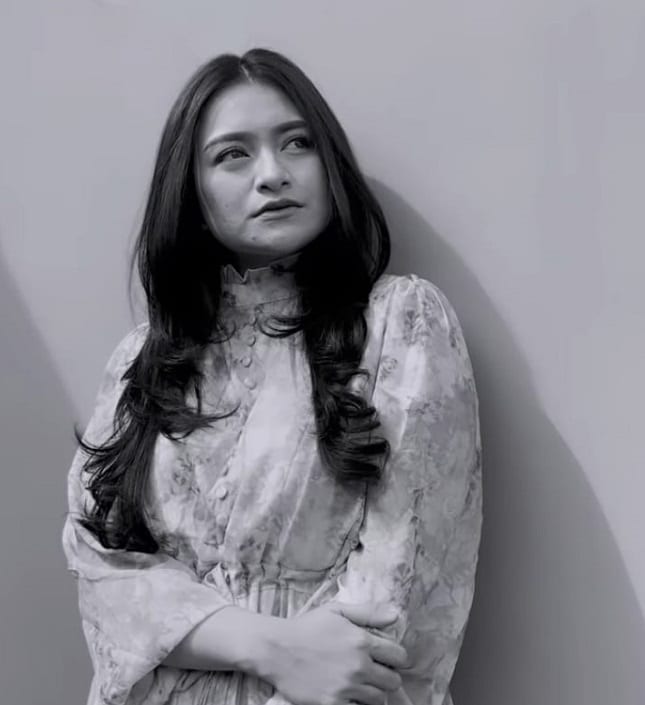 Netizen Heboh, Nathalie Holscher Mendadak Lepas Hijab, Ada Apa?