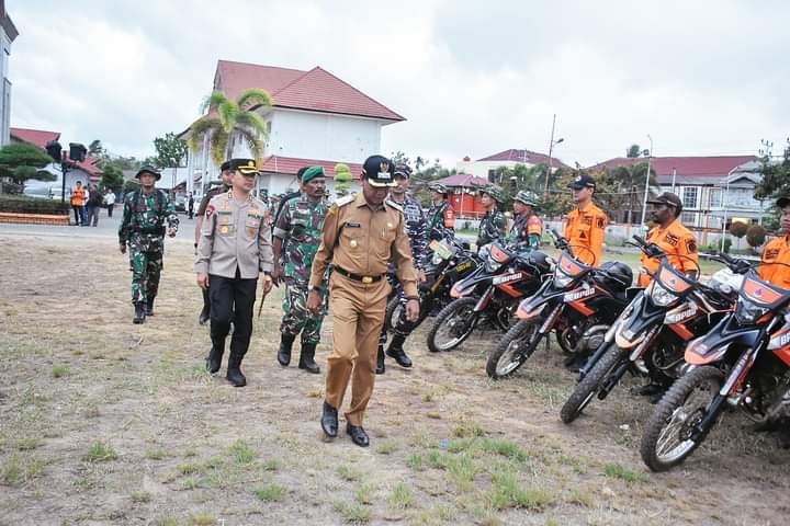 Wabup Ketapang Pimpin Apel Gelar Pasukan Penanggulangan Karhutla