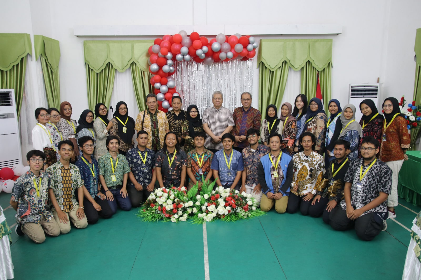 Silaturahmi Sekda Kalbar bersama Mahasiswa KKN UGM