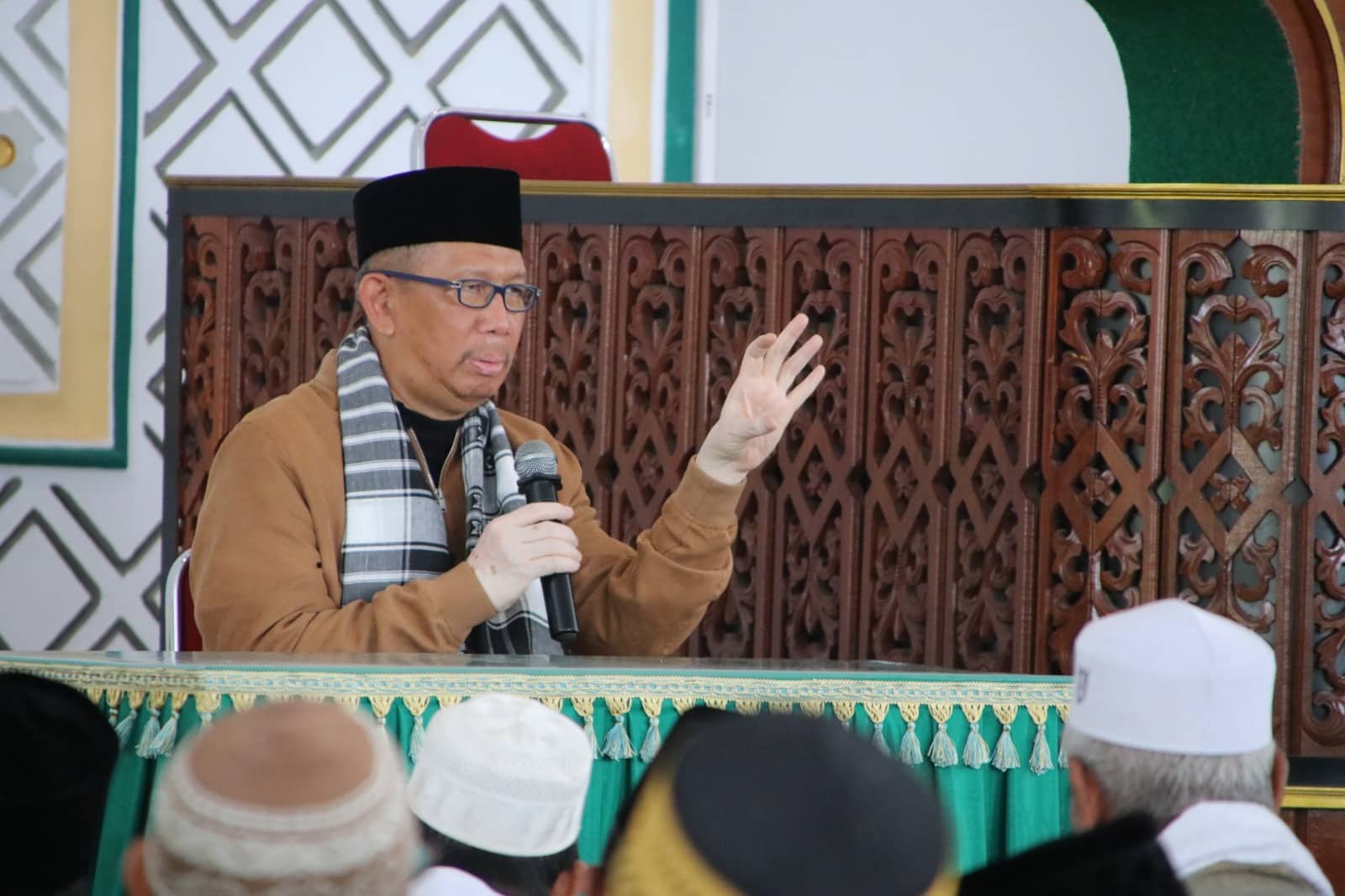 Isi Kultum di Masjid Agung Al-Mu'awwanah Sanggau, Sutarmidji Ajak Umat untuk Selalu Berdzikir
