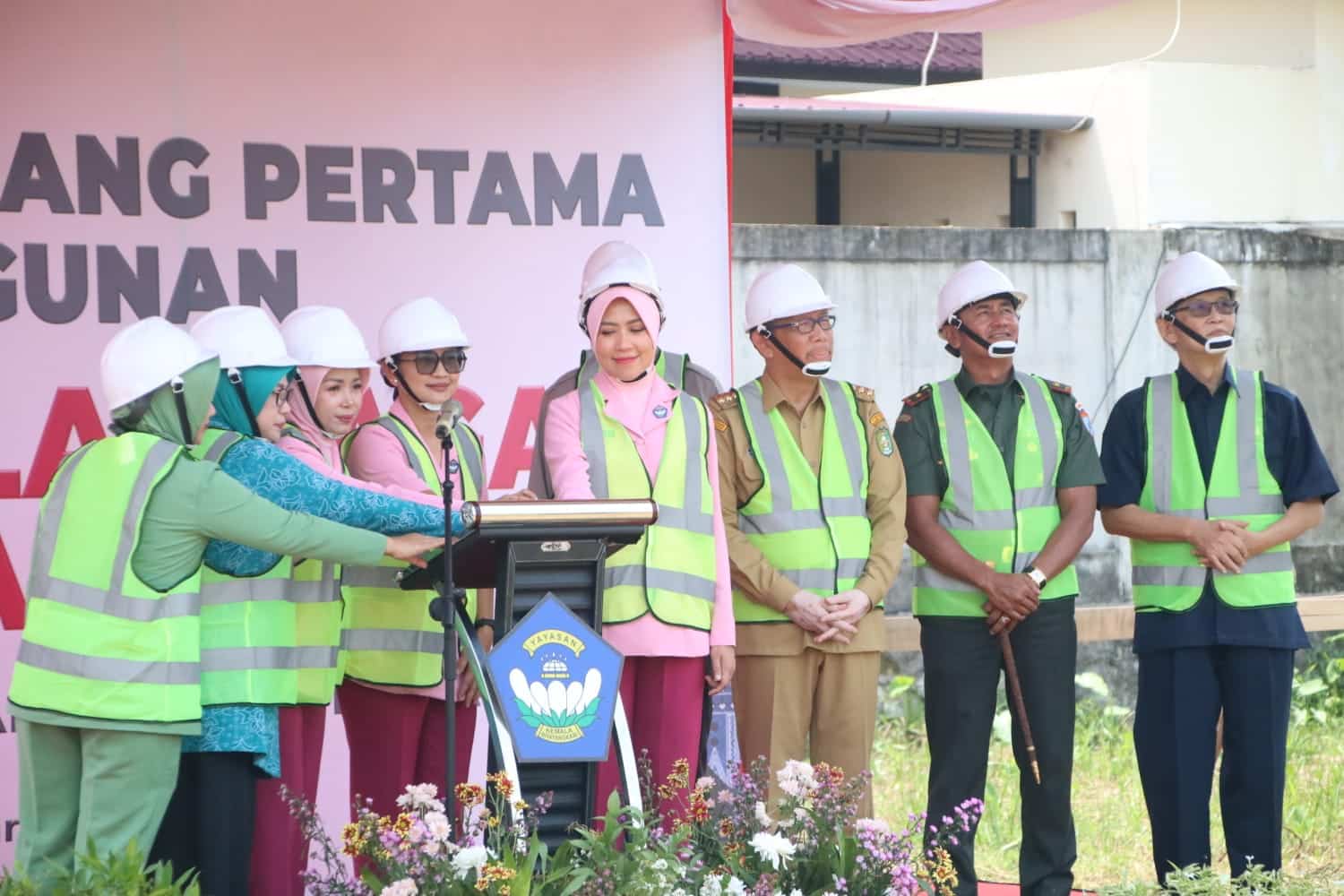 Gubernur Sutarmidji Apresiasi Langkah Yayasan Kemala Bhayangkari Ikut Cerdaskan Anak Bangsa